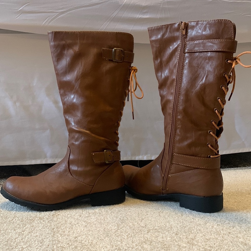 Bucco Capensis zip up boots size 5 Brown